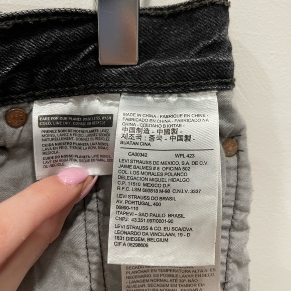 Levi’s 501 Button-Fly Cut-Off Denim Shorts Washed Black Distressed Cotton - Picture 8 of 10